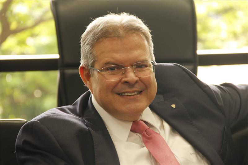 Professor Renato Afonso Gonçalves